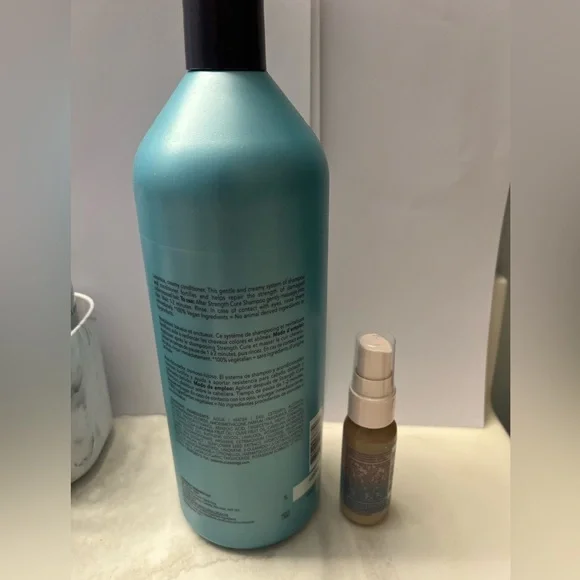 Pureology strength cure conditioner - Picture 2 of 2